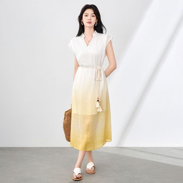 여성 세련도도녀 봄 원피스 아늑한 린넨 롱스커트 그라데이션 하늘하늘 바캉스 OOTD1